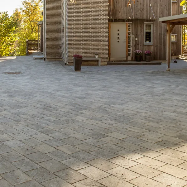 Relieff XXL, kantstein, betong kantstein, støpt kantstein, støpt kant