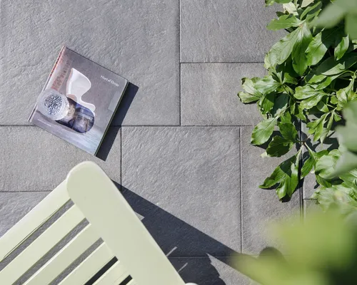 Asak Miljøstein Kolleksjonshelle i fargen Lava til norske uteplasser i mønster